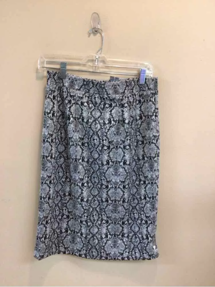 41 HAWTHORN SIZE MEDIUM Ladies SKIRT