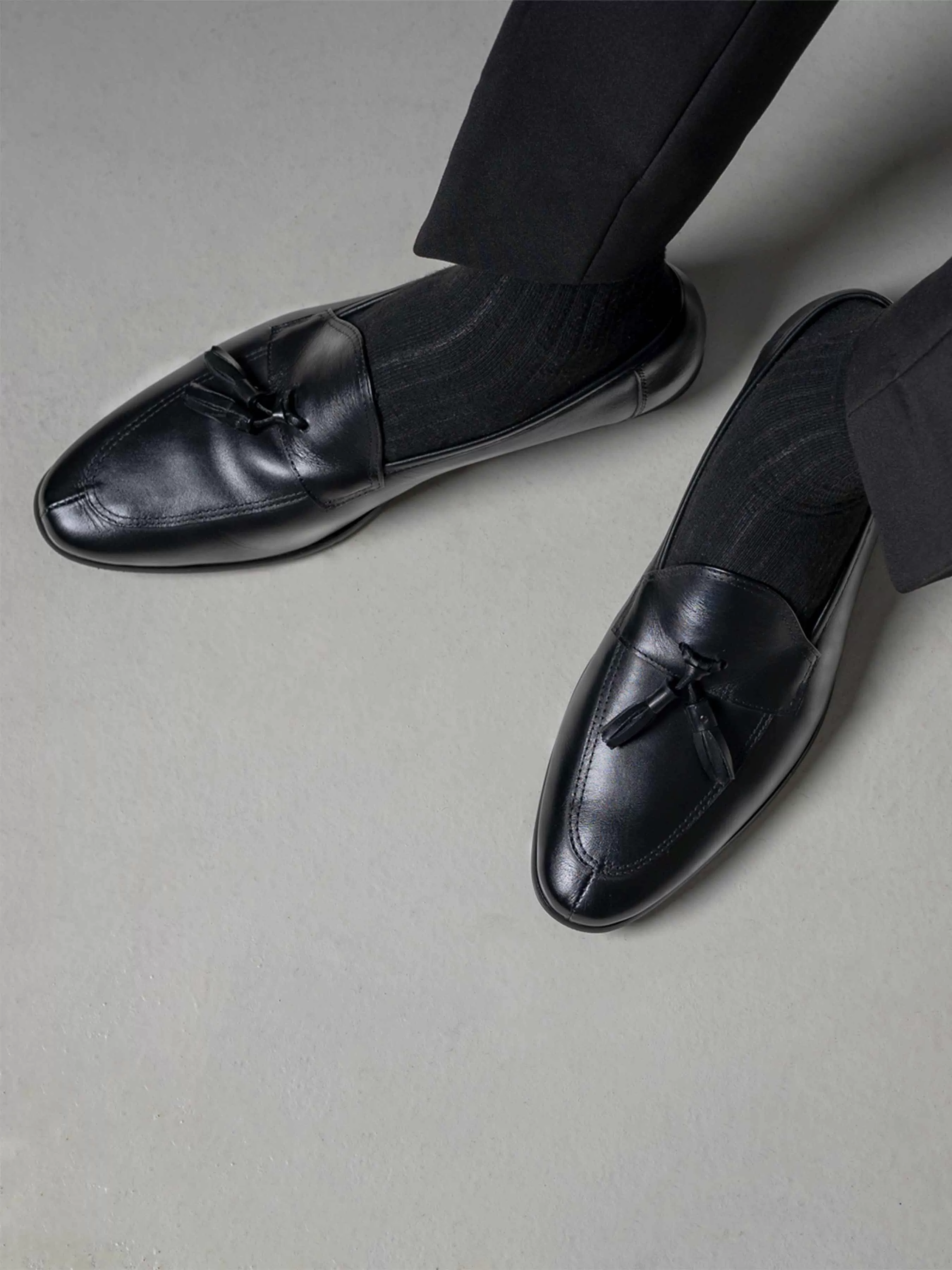 Aiden Tassel Loafer - Solid Black