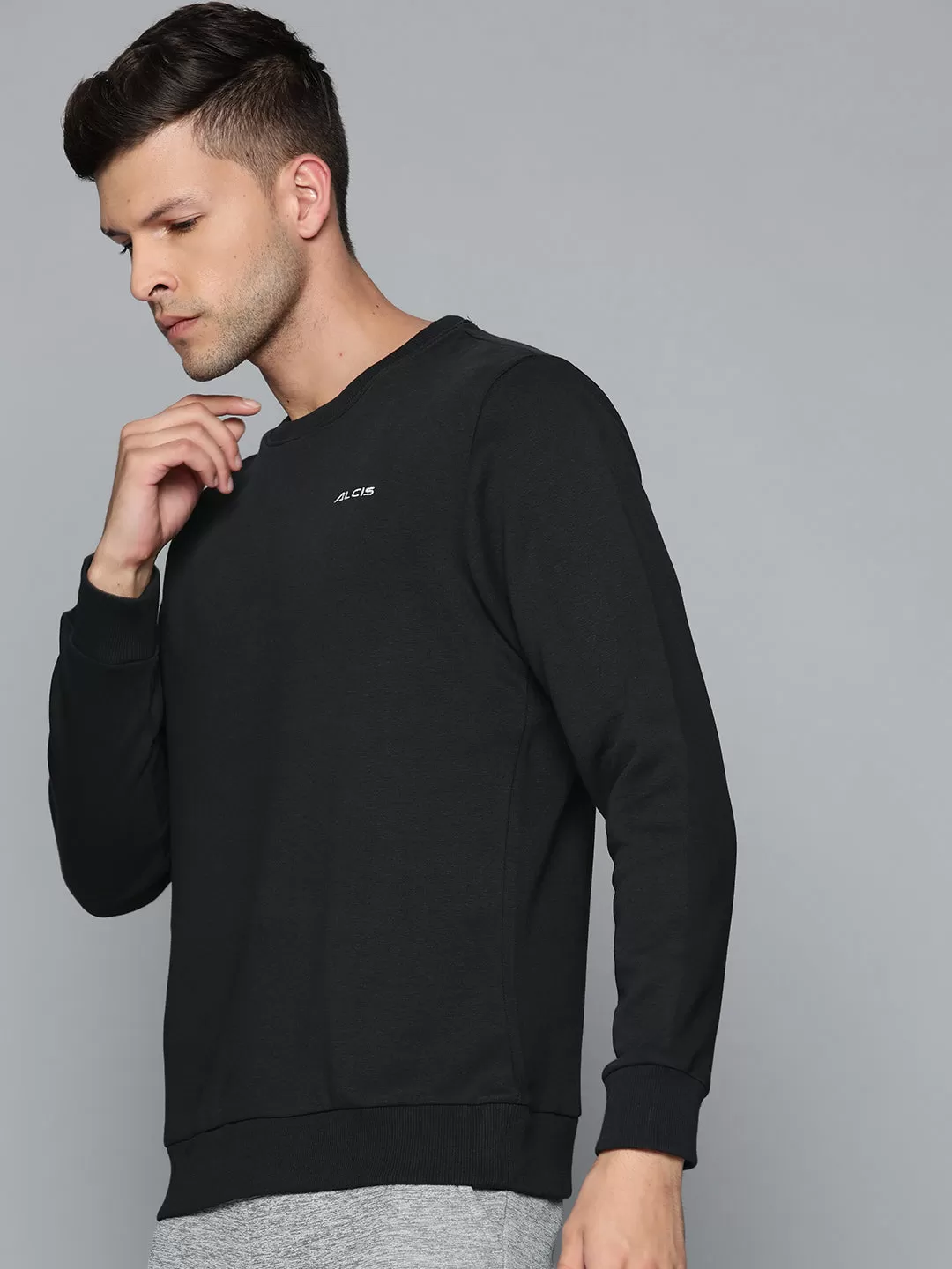 Alcis Men Black Solid Sweatshirt