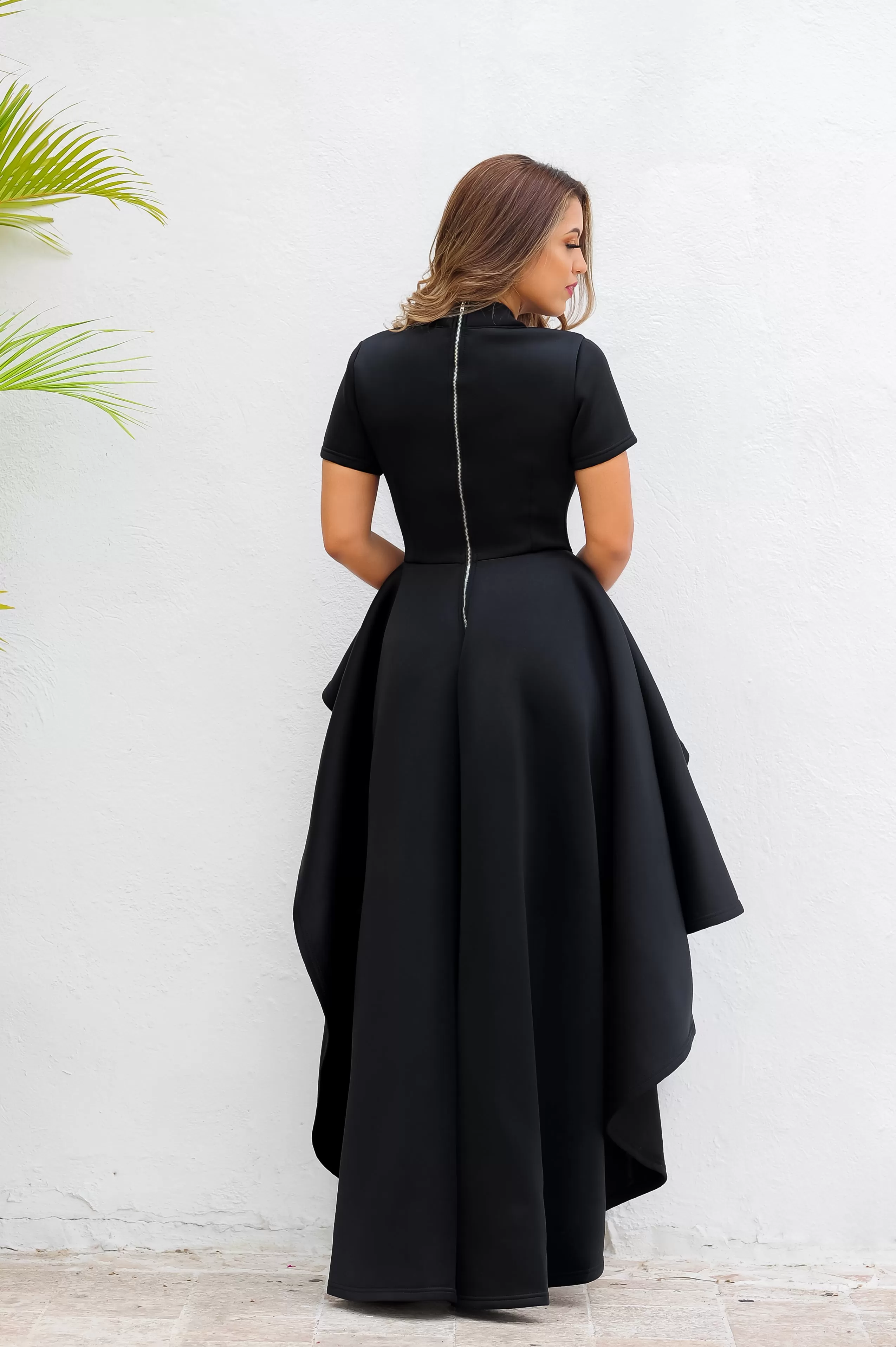 BLACK SOLID LONG DRESS TOP