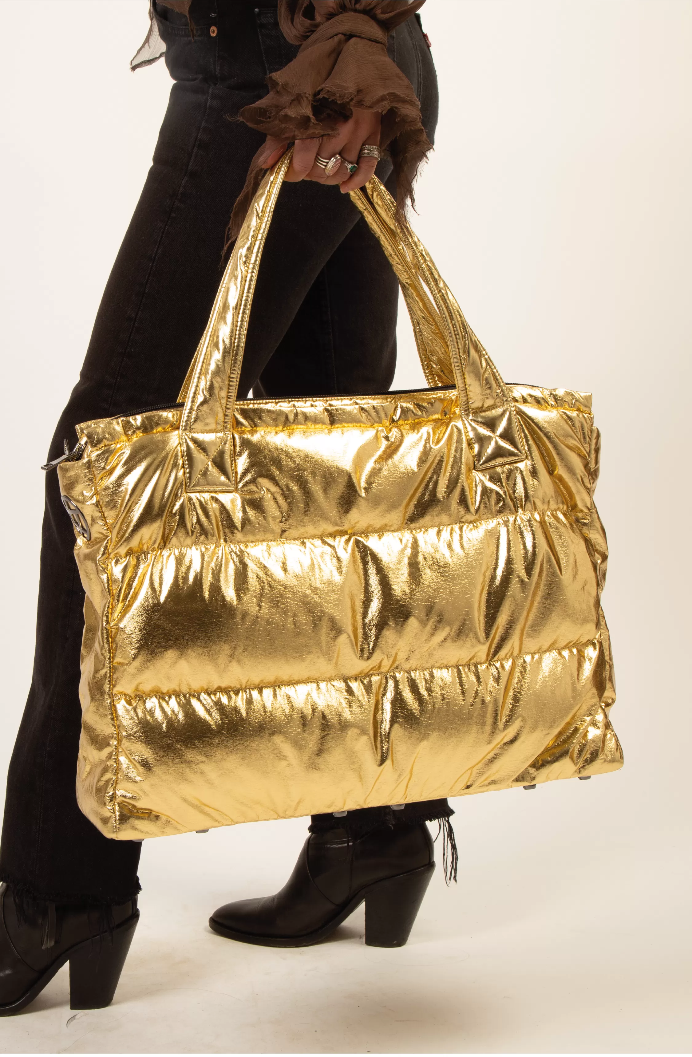 BLENHEIM II vegan leather gold puffer bag