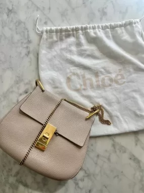 Chloe Drew Leather Crossbody Bag in Cement Pink