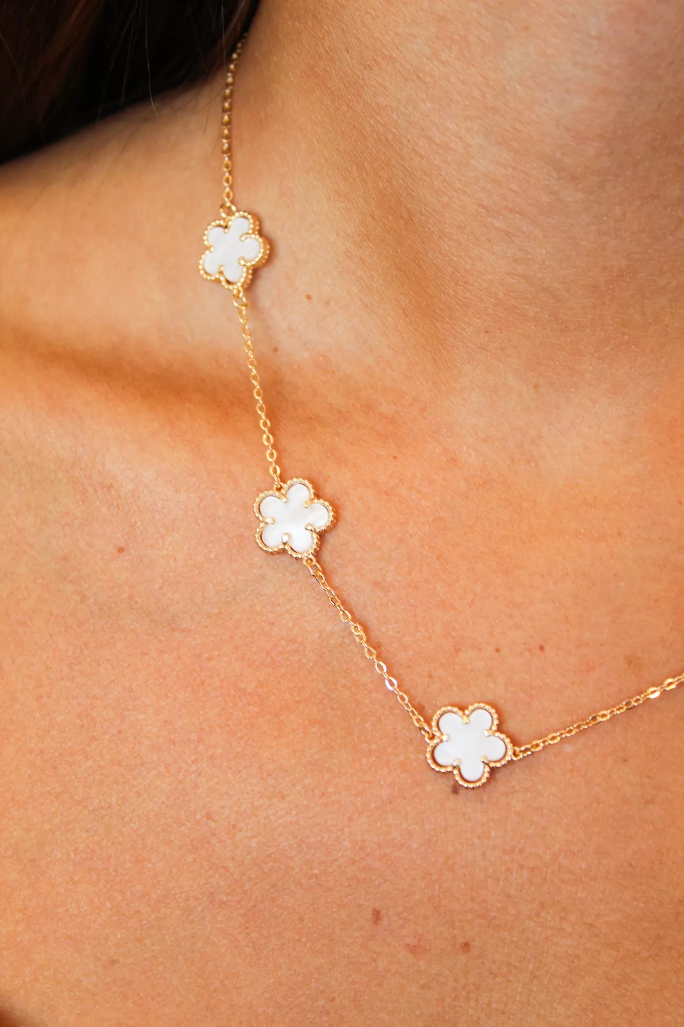 Classic Gold Flower Chain