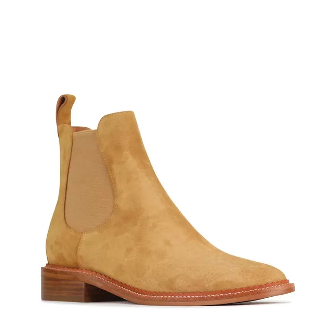 EOS -  Karla Ankle Boot - Camel Suede