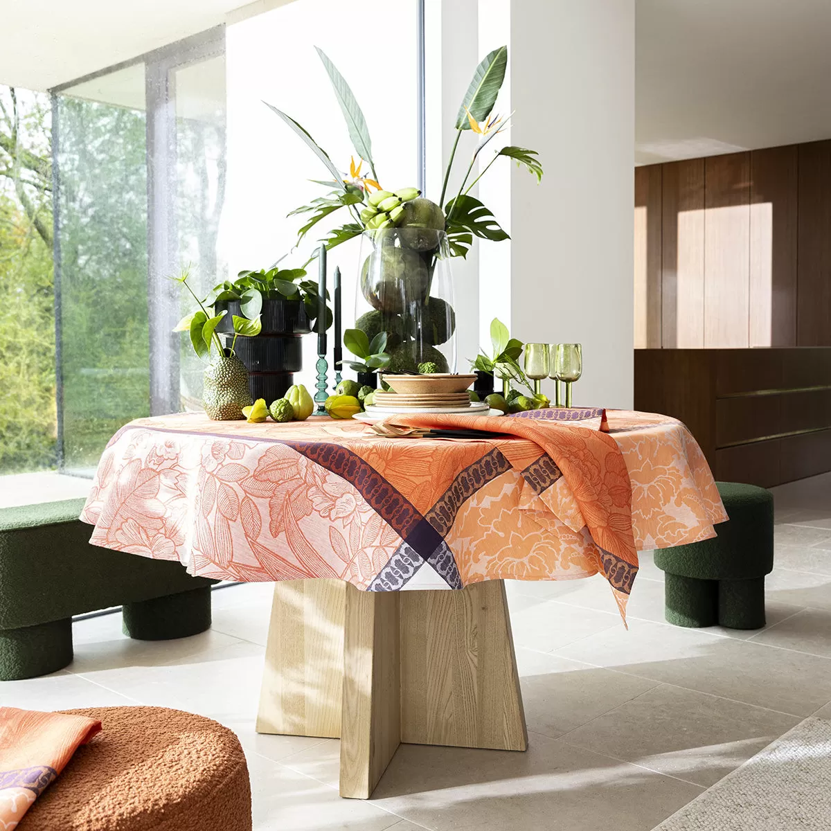 'Escapade Tropicale' Table Linen