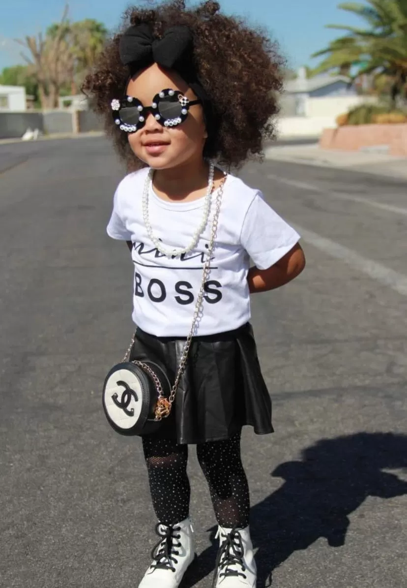 GIRLS SHORT SLEEVE "MINI BOSS" TWO-PIECE CLOTHING SET