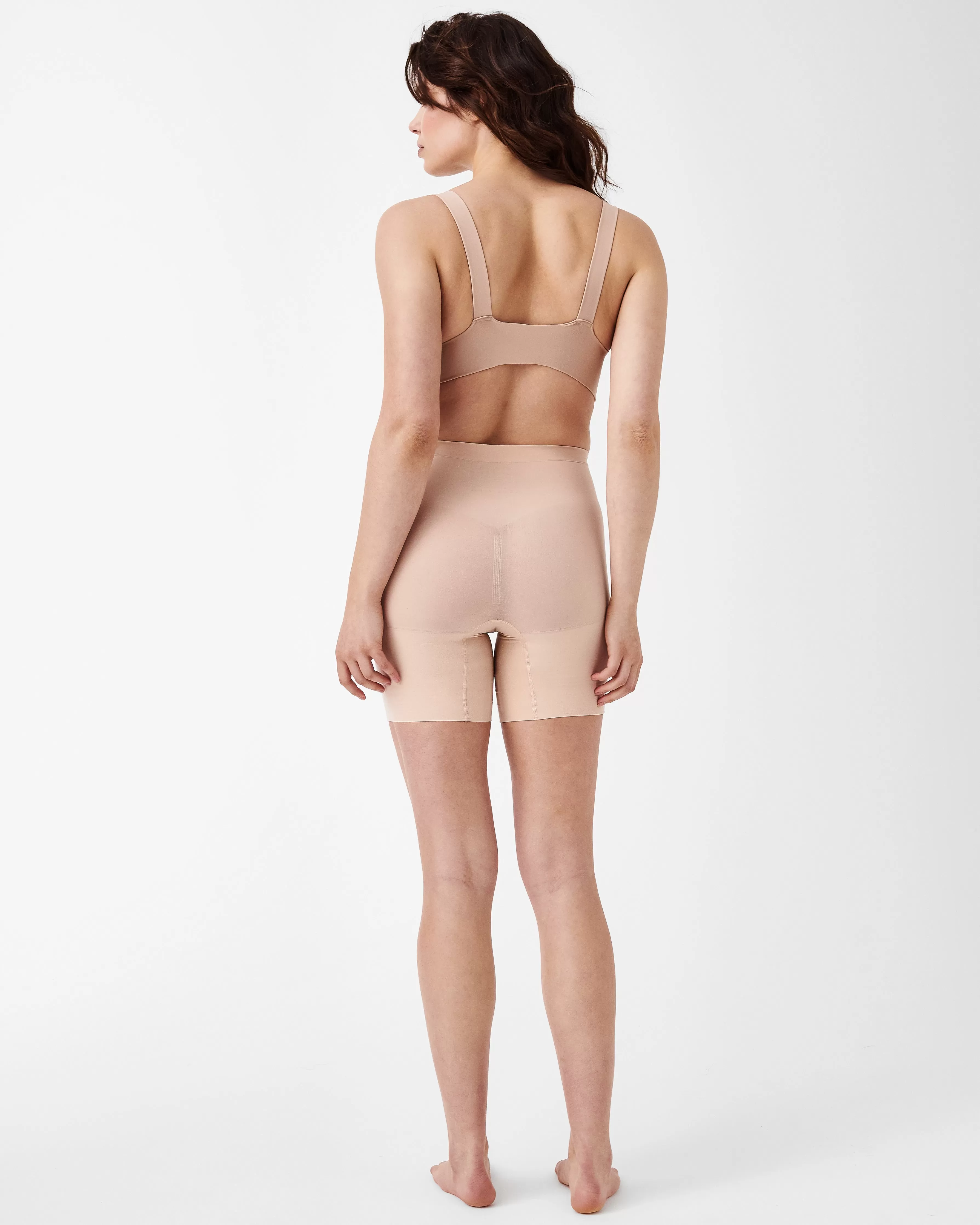 SPANXsculpt™ Seamless Power Mid-Thigh Short